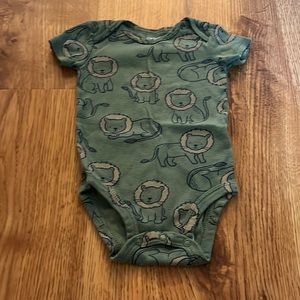 10/$10 Carter’s Green Lion Bodysuit 9m